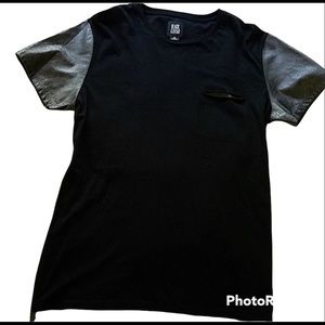 Black Kaviar Mens Top